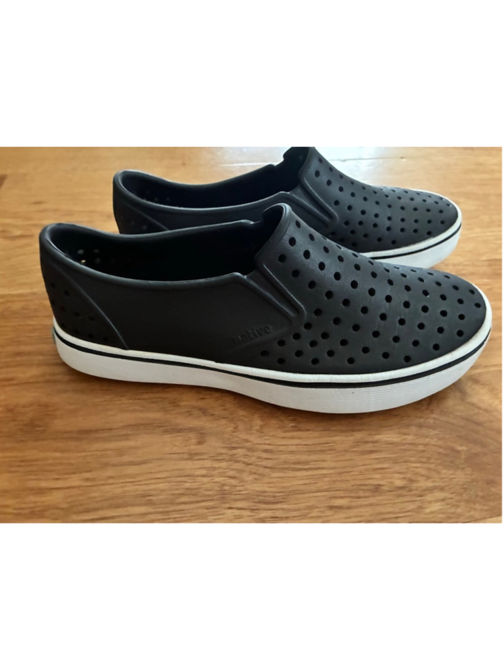 Black Native slip on loafers Water Shoes Black White unisex men 4 women 6